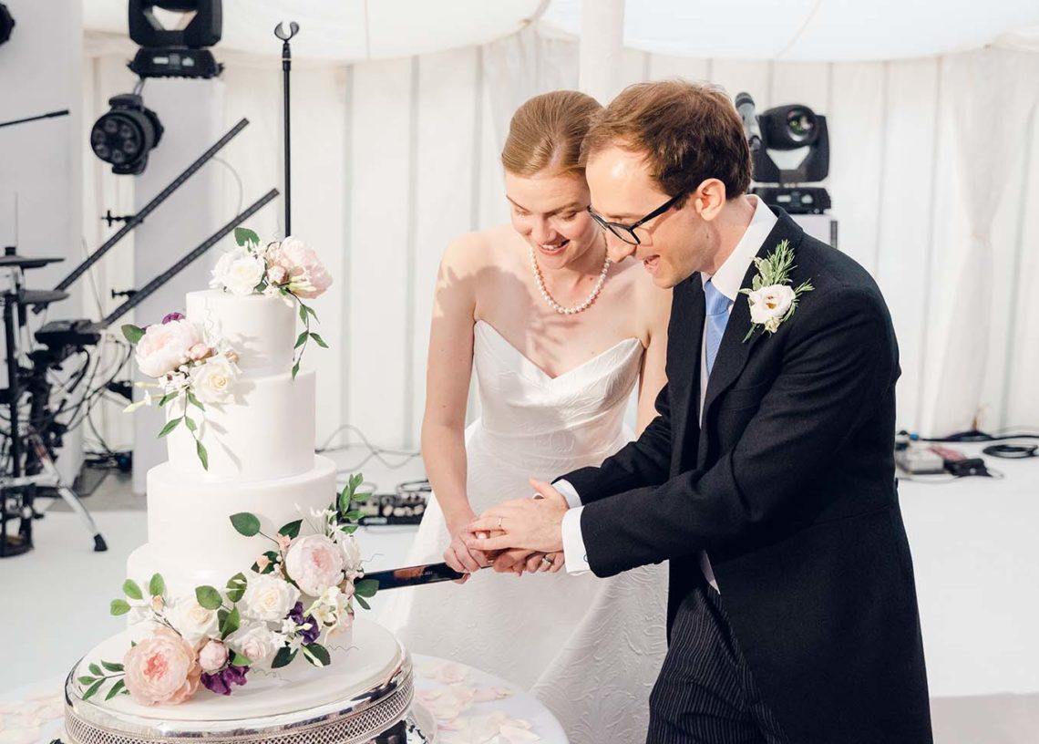 the-best-wedding-cake-makers-in-the-uk-the-wedding-edition